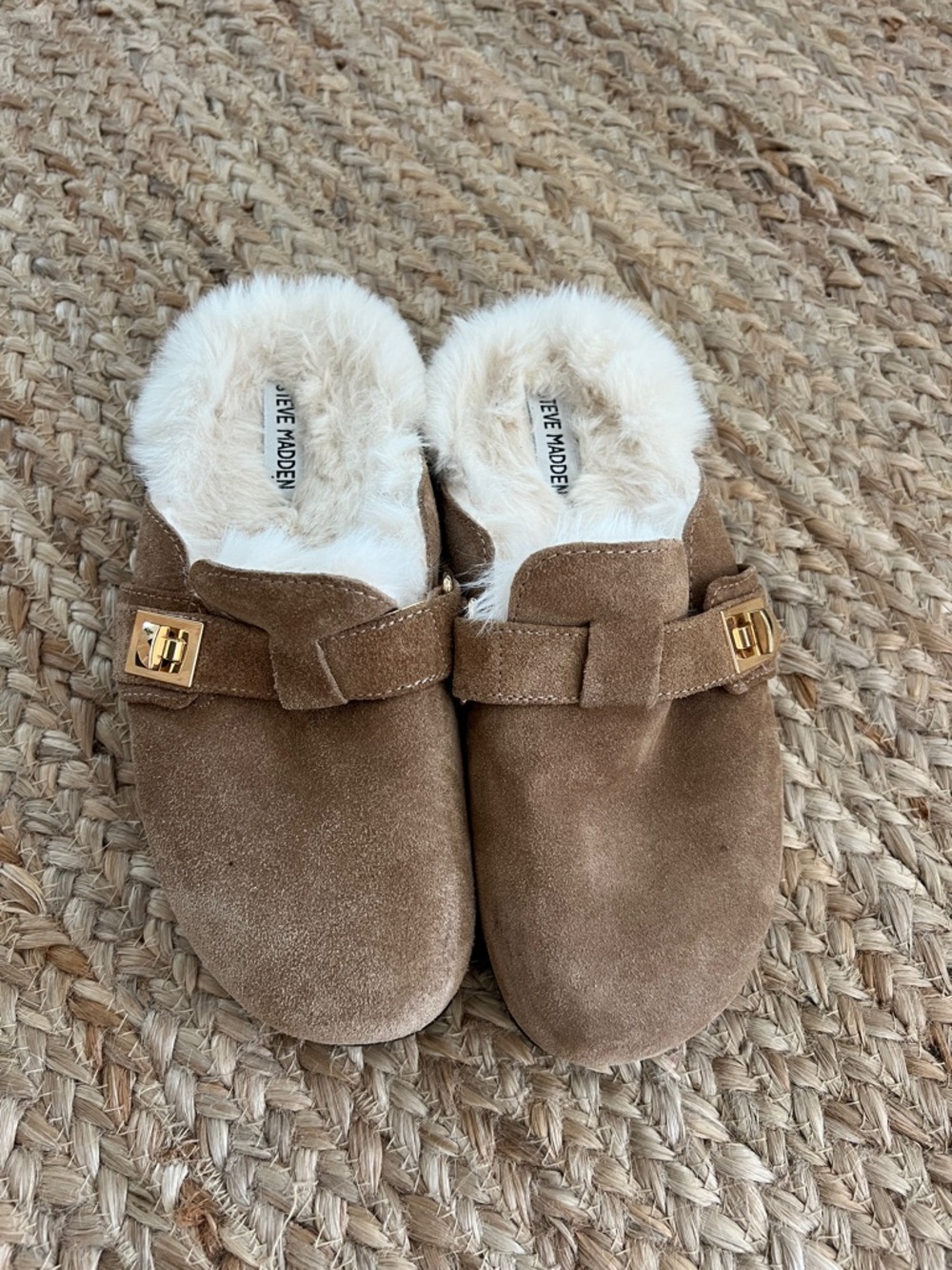 Steve Madden Women's ' Tan Suede Fur-Lined Slip-On Clog EUC worn once size 7 1/2